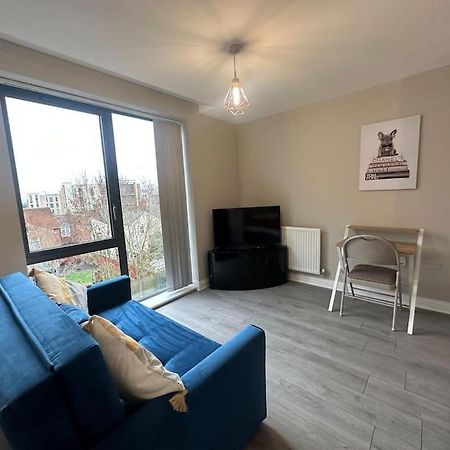 Cute Apartment Next To Colindale Station Edgware ภายนอก รูปภาพ
