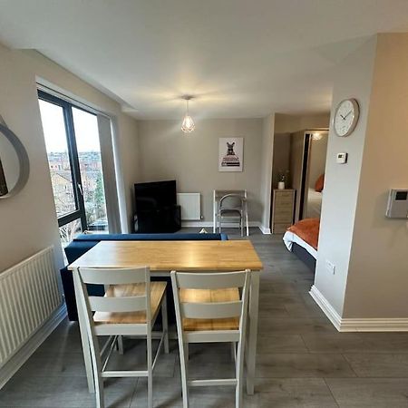 Cute Apartment Next To Colindale Station Edgware ภายนอก รูปภาพ